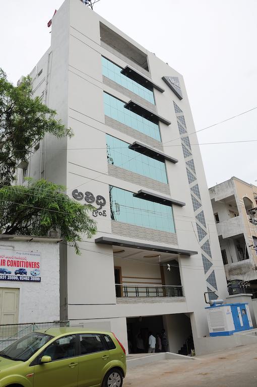 Hotel Athidi Grand Visakhapatnam Zimmer foto